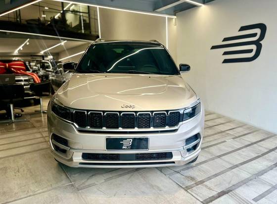 JEEP COMMANDER 2.0 TD380 TURBO DIESEL OVERLAND AT9 JEEP COMMANDER 2.0 TD380 TURBO DIESEL OVERLAND AT9